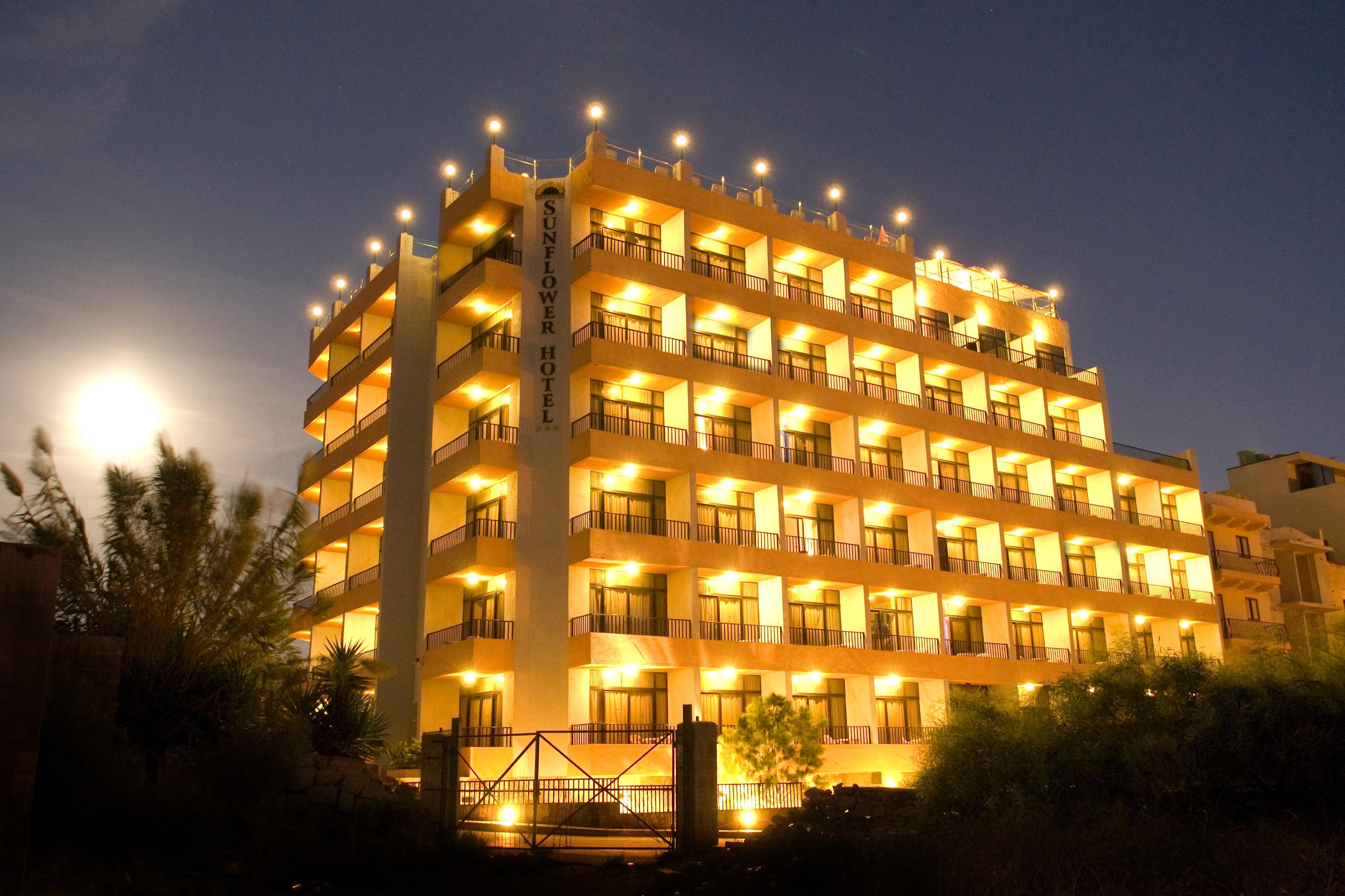 Sunflower Hotel Qawra Exterior photo